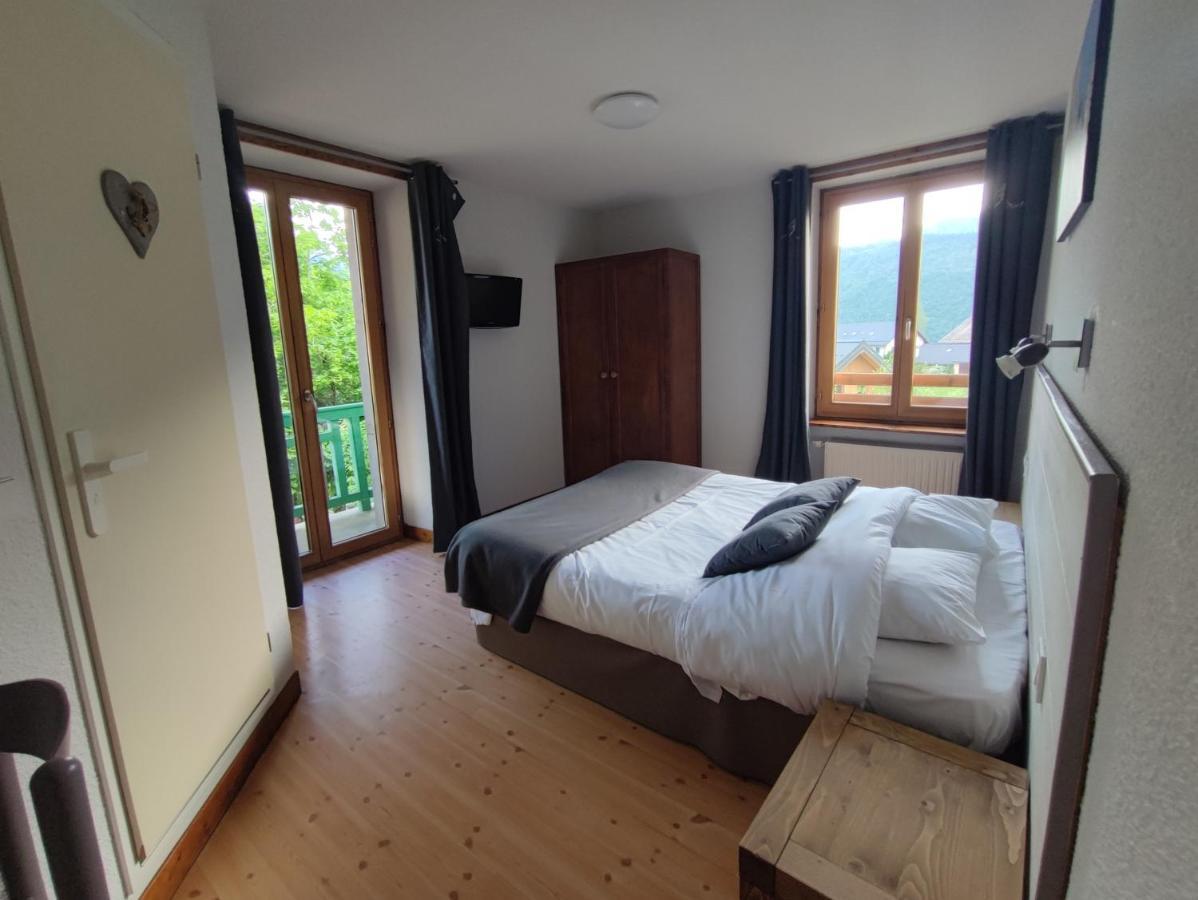 Hotel Arcalod Jarsy  Buitenkant foto